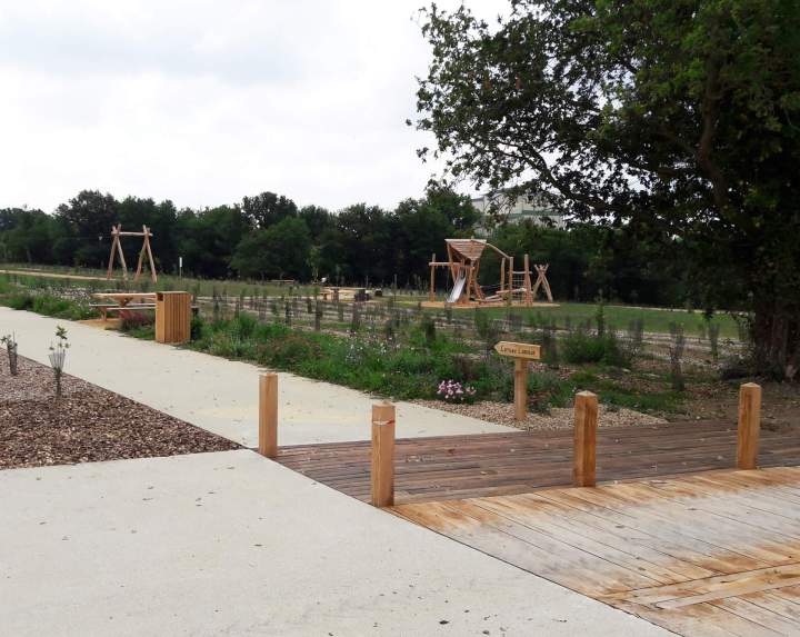 Plage en bois Bressuire