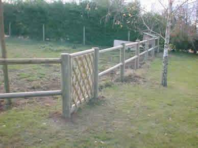 Clôture en bois robuste Bressuire