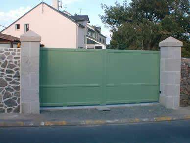 Portail vert sécurité Bressuire