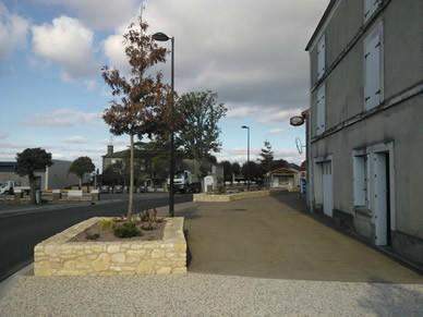 Aménagement paysager et muret en pierre Bressuire